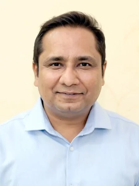 Dr Ashish Nayyar